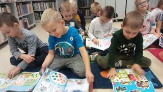 ilustracja do wpisu 
PUCHATKI -wizyta w bibliotece